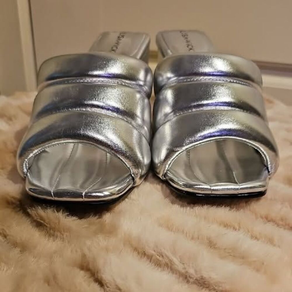 LISA☆VICKY- Silver Metallic Women's Mules SIZE 7.5 NWT - Picture 8 of 10